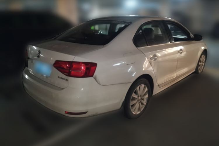 Used Volkswagen Sagitar 2015 1.6L Automatic Comfort Model Rear Right 45 Deg