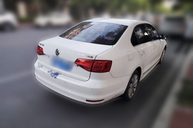 Used Volkswagen Sagitar 2015 1.6L Automatic Comfort Model Rear Right 45 Deg