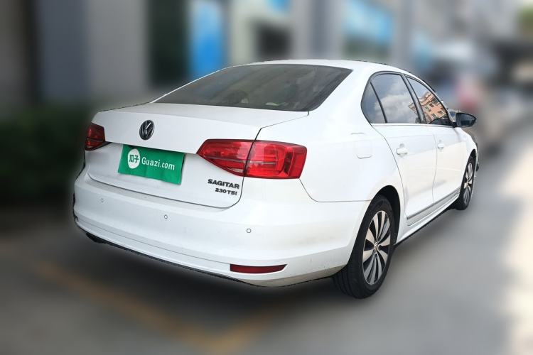 Used Volkswagen Sagitar 2015 230TSI Automatic Comfort Version Rear Right 45 Deg