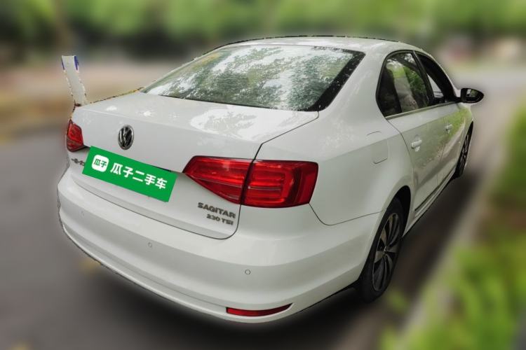 Used Volkswagen Sagitar 2015 230TSI Manual Comfort Version Rear Right 45 Deg
