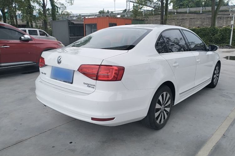 Used Volkswagen Sagitar 2015 230TSI Automatic Luxury Model Rear Right 45 Deg
