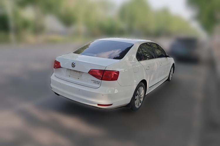 Used Volkswagen Sagitar 2015 230TSI Automatic Comfort Version Rear Right 45 Deg