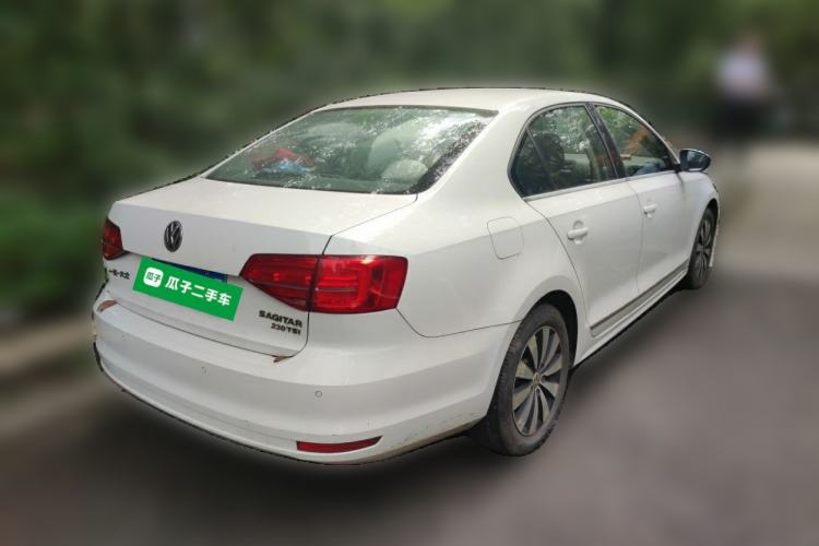 Used Volkswagen Sagitar 2015 230TSI Automatic Luxury Model Rear Right 45 Deg