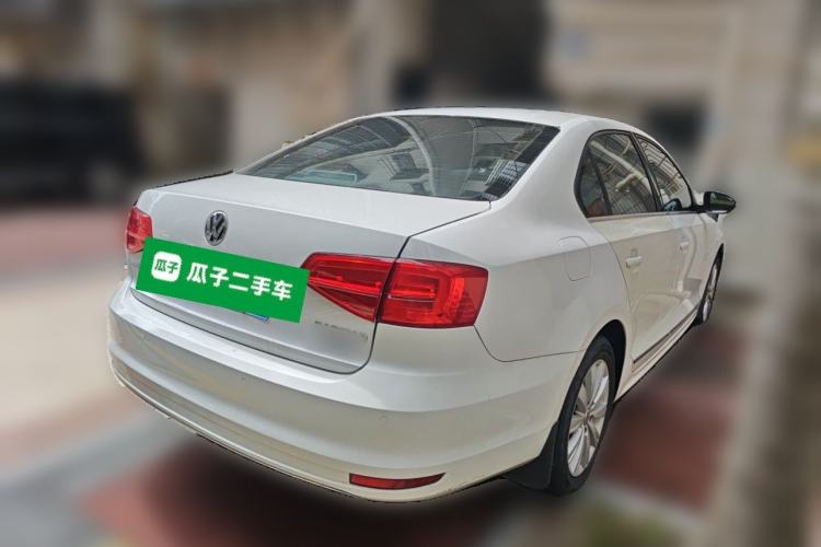 Used Volkswagen Sagitar 2015 1.6L Automatic Comfort Model Rear Right 45 Deg