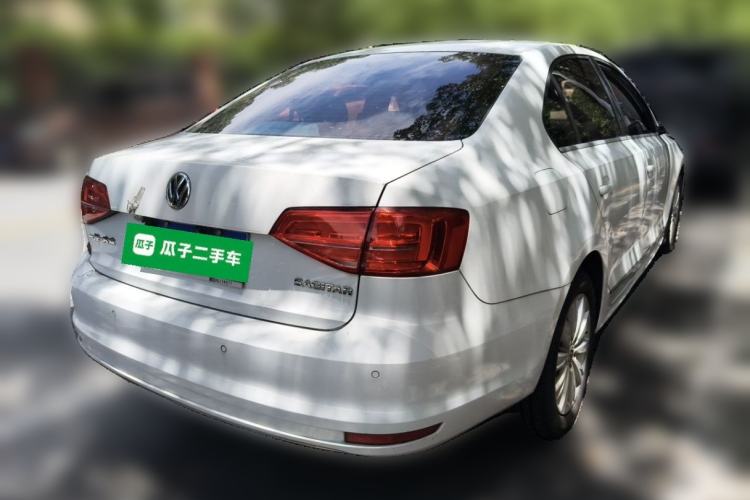 Used Volkswagen Sagitar 2015 1.6L Automatic Comfort Model Rear Right 45 Deg