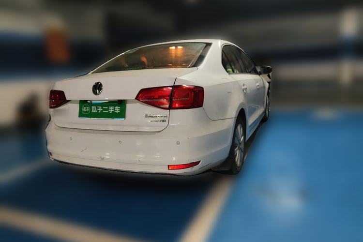 Used Volkswagen Sagitar 2015 230TSI Automatic Comfort Version Rear Right 45 Deg