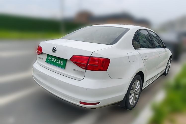 Used Volkswagen Sagitar 2015 230TSI Automatic Comfort Version Rear Right 45 Deg