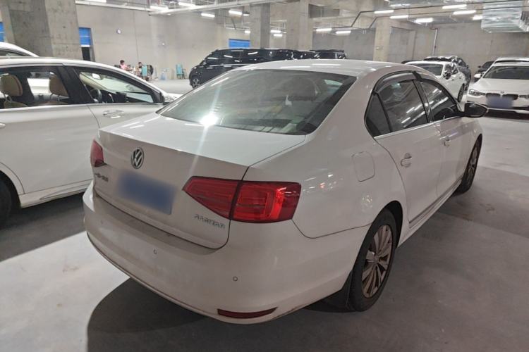 Used Volkswagen Sagitar 2015 1.6L Automatic Comfort Model Rear Right 45 Deg