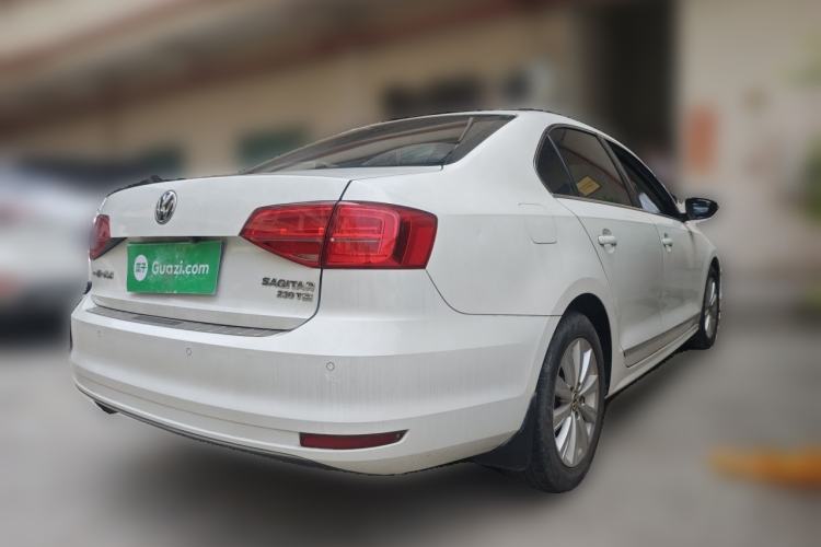 Used Volkswagen Sagitar 2015 230TSI Automatic Comfort Version Rear Right 45 Deg