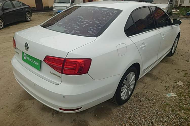 Used Volkswagen Sagitar 2015 1.6L Automatic Comfort Model Rear Right 45 Deg