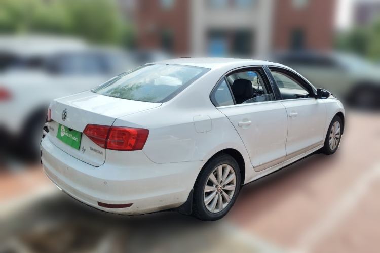 Used Volkswagen Sagitar 2015 1.6L Manual Comfort Model Rear Right 45 Deg