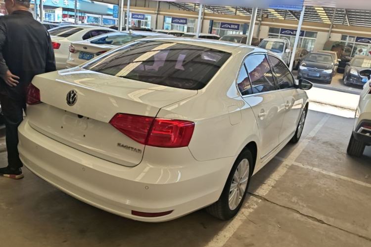 Used Volkswagen Sagitar 2015 1.6L Automatic Comfort Model Rear Right 45 Deg