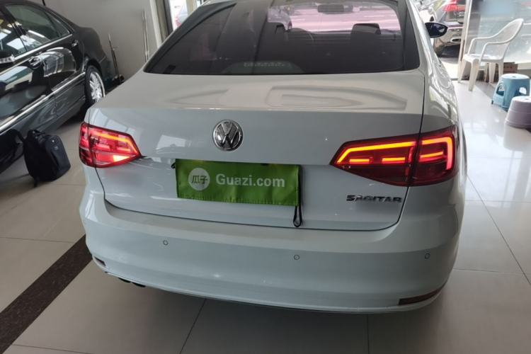 Used Volkswagen Sagitar 2015 230TSI Automatic Comfort Version Rear