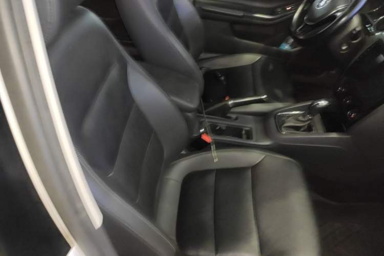 Used Volkswagen Sagitar 2015 1.6L Automatic Comfort Model Right Front Seat