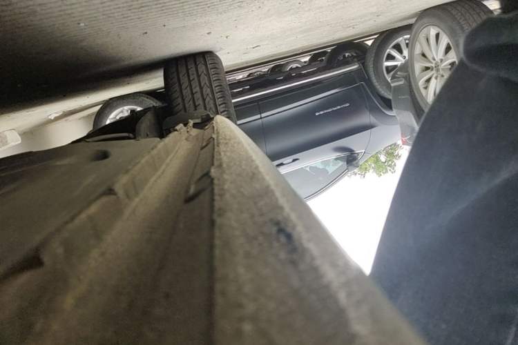Used Volkswagen Sagitar 2015 1.6L Automatic Comfort Model Right Side Sill