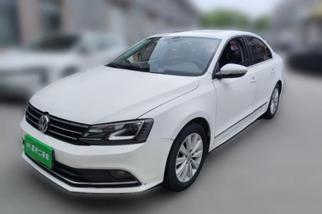 Used Volkswagen Sagitar 2015 230TSI Automatic Comfort Version