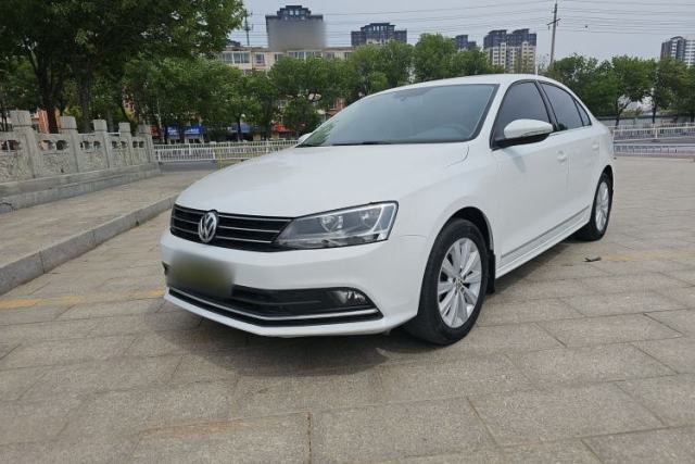 Used Volkswagen Sagitar 2015 1.6L Manual Comfort Model