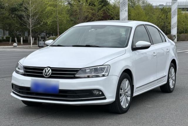 Used Volkswagen Sagitar 2015 230TSI Automatic Comfort Version