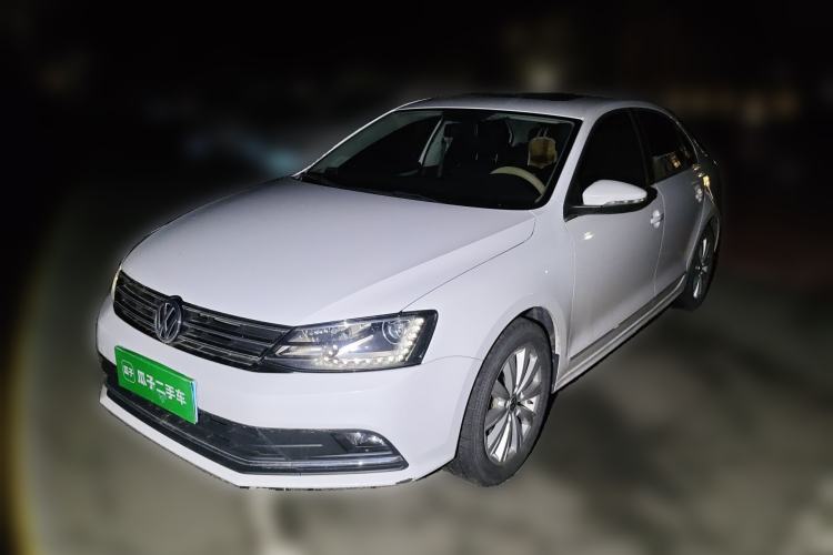 Used Volkswagen Sagitar 2015 230TSI Automatic Comfort Version