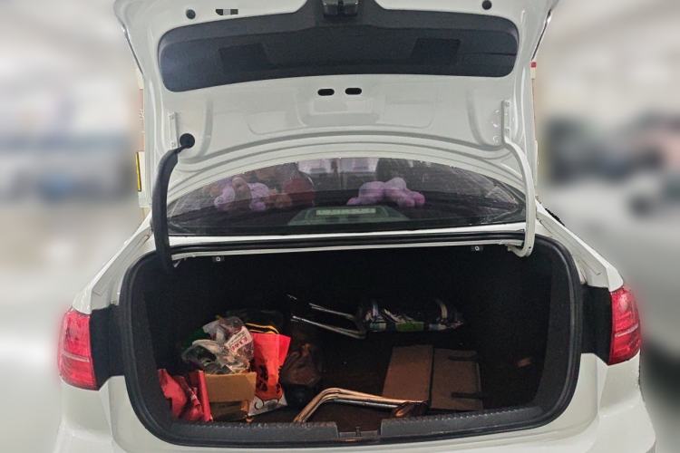 Used Volkswagen Sagitar 2015 230TSI Automatic Comfort Version Trunk