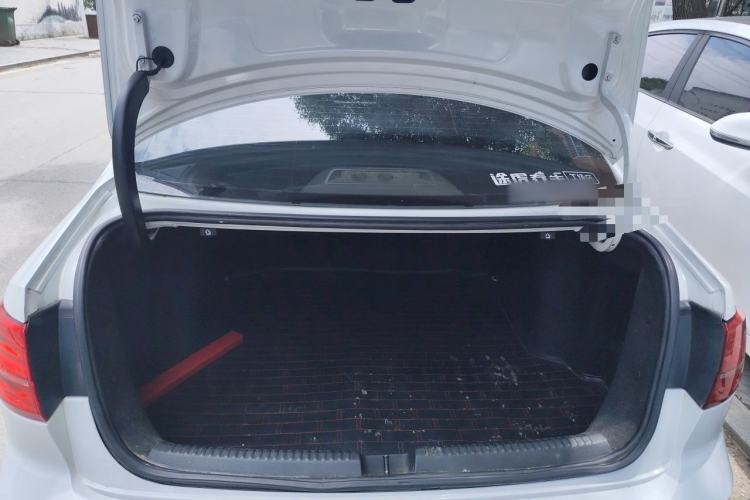 Used Volkswagen Sagitar 2015 230TSI Automatic Comfort Version Trunk