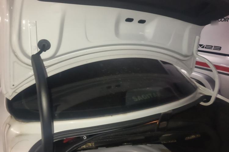 Used Volkswagen Sagitar 2015 1.6L Automatic Comfort Model Trunk