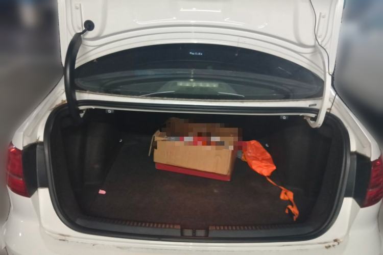 Used Volkswagen Sagitar 2015 1.6L Automatic Comfort Model Trunk