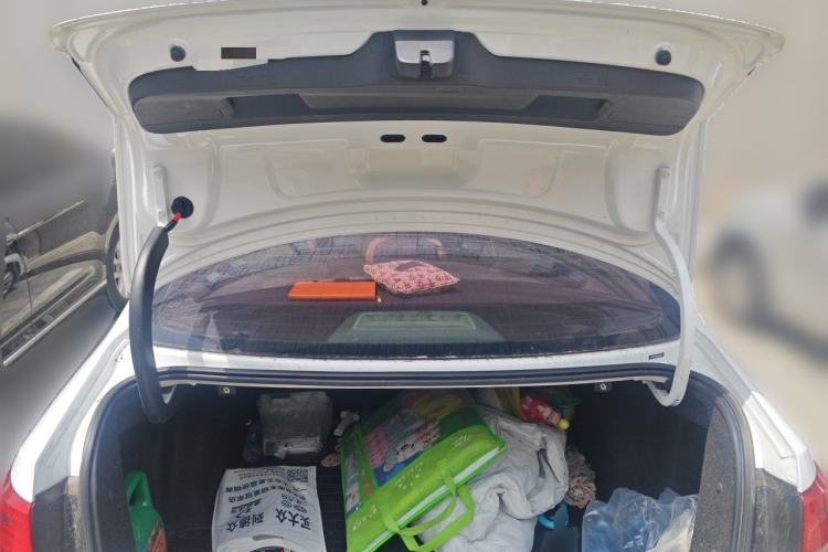 Used Volkswagen Sagitar 2015 1.6L Automatic Comfort Model Trunk
