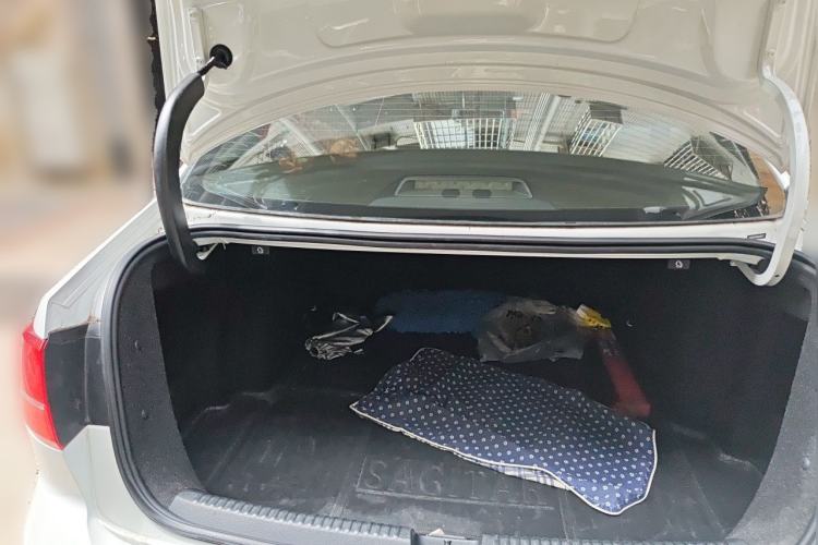 Used Volkswagen Sagitar 2015 1.6L Automatic Comfort Model Trunk