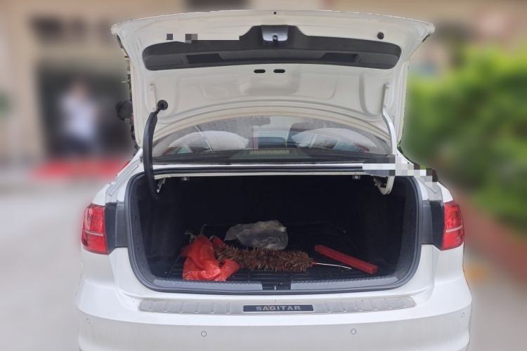Used Volkswagen Sagitar 2015 230TSI Automatic Comfort Version Trunk