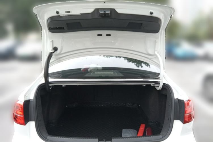 Used Volkswagen Sagitar 2015 1.6L Automatic Comfort Model Trunk