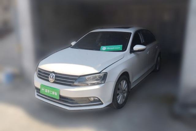 Used Volkswagen Sagitar 2015 1.6L Manual Comfort Model