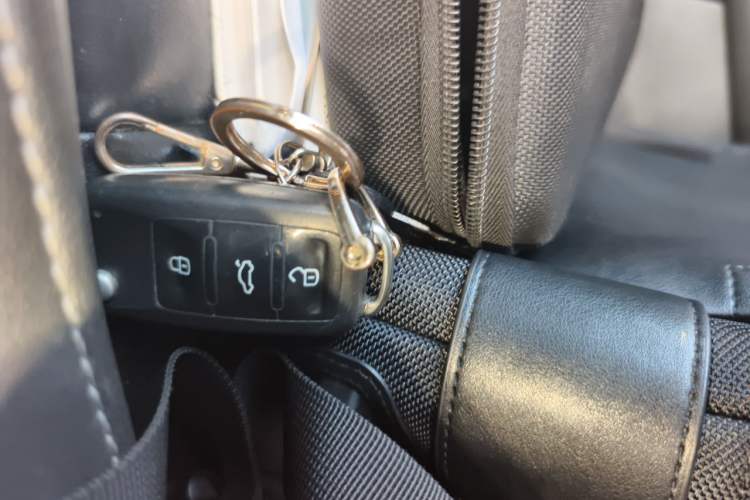 Used Volkswagen Sagitar 2015 1.6L Automatic Comfort Model Vehicle Key