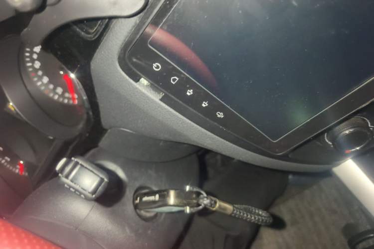 Used Volkswagen Sagitar 2015 1.6L Automatic Comfort Model Vehicle Key