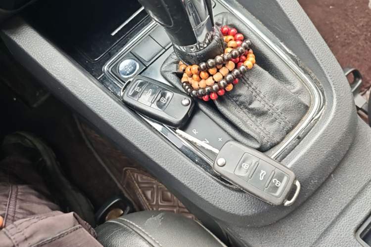 Used Volkswagen Sagitar 2015 230TSI Automatic Comfort Version Vehicle Key