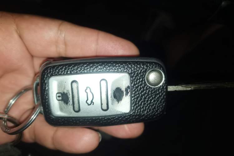 Used Volkswagen Sagitar 2015 1.6L Automatic Comfort Model Vehicle Key