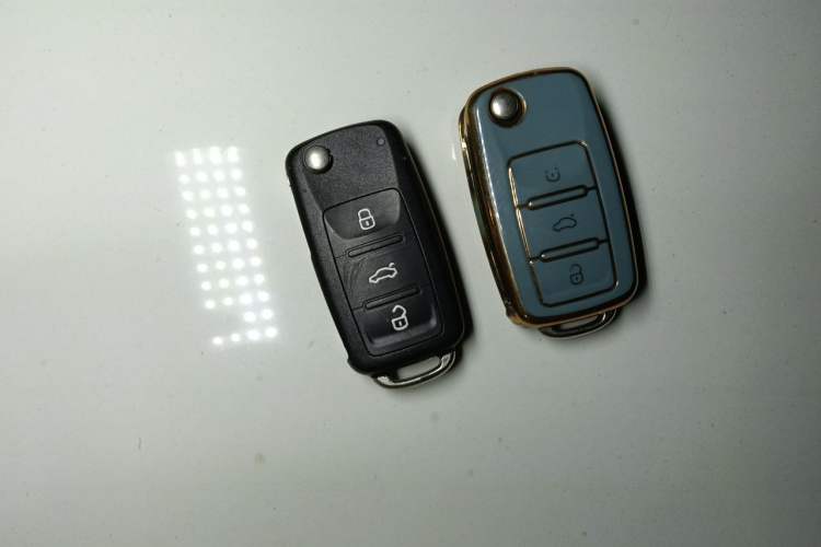 Used Volkswagen Sagitar 2015 1.6L Automatic Comfort Model Vehicle Key