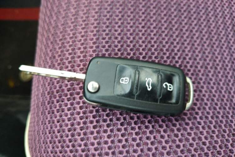 Used Volkswagen Sagitar 2015 1.6L Automatic Comfort Model Vehicle Key
