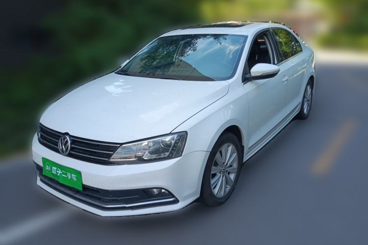Used Volkswagen Sagitar 2015 1.6L Automatic Comfort Model Guazi used car, China used car export, Used car for sale, Used  cars, Cheapest cars for sale