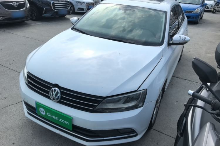 Used Volkswagen Sagitar 2015 1.6L Automatic Comfort Model Guazi used car, China used car export, Used car for sale, Used  cars, Cheapest cars for sale