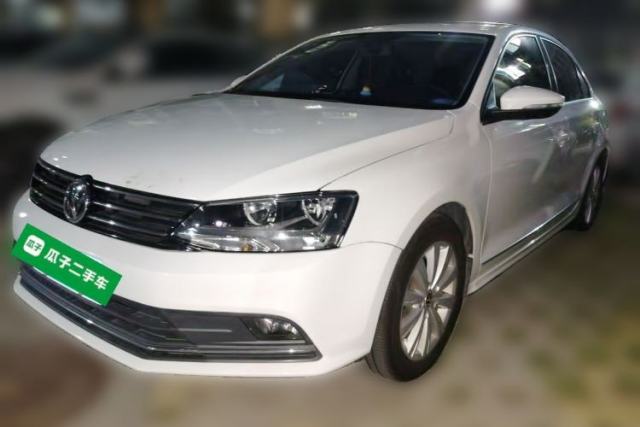 Volkswagen Sagitar 2015 230TSI Automatic Comfort Version usado