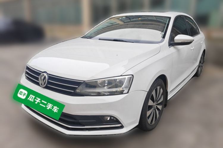 Used Volkswagen Sagitar 2015 230TSI Automatic Luxury Model Guazi used car, China used car export, Used car for sale, Used  cars, Cheapest cars for sale