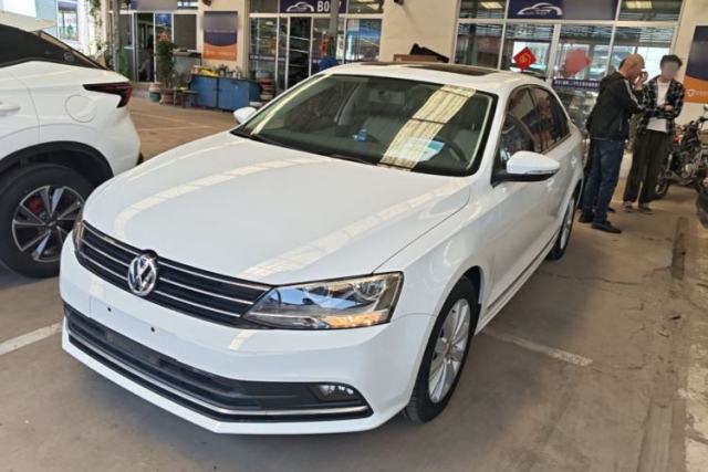 Used Volkswagen Sagitar 2015 1.6L Automatic Comfort Model