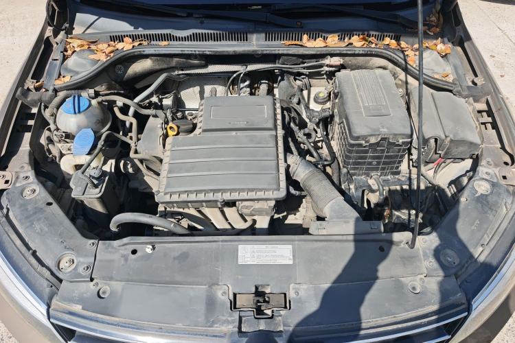 Used Volkswagen Sagitar 2015 1.6L Automatic Comfort Model Engine Bay
