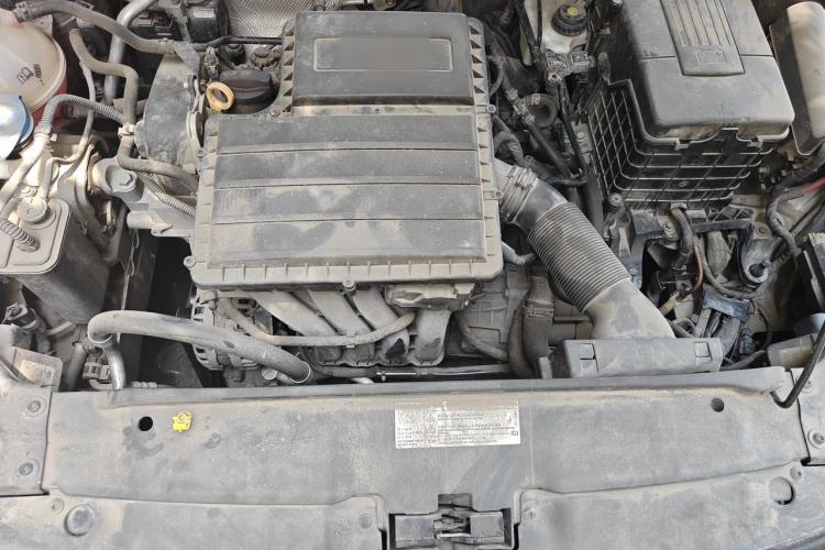 Used Volkswagen Sagitar 2015 1.6L Automatic Comfort Model Engine Bay