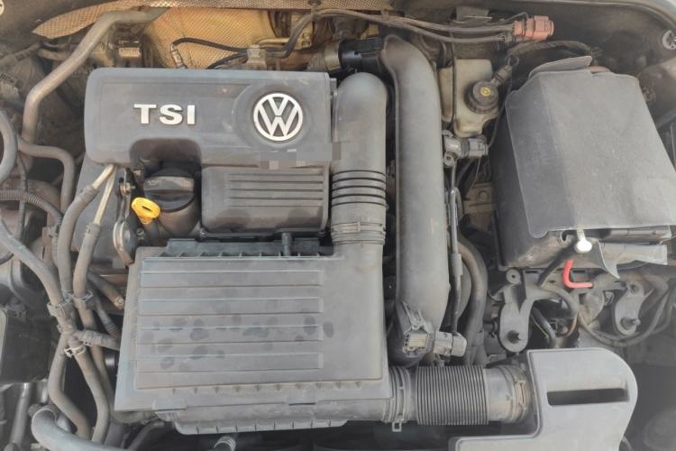 Used Volkswagen Sagitar 2015 230TSI Automatic Luxury Model Engine Bay