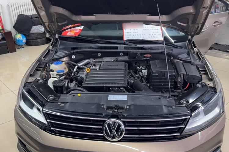 Used Volkswagen Sagitar 2015 1.6L Automatic Comfort Model Engine Bay