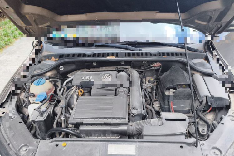 Used Volkswagen Sagitar 2015 230TSI Automatic Comfort Version Engine Bay