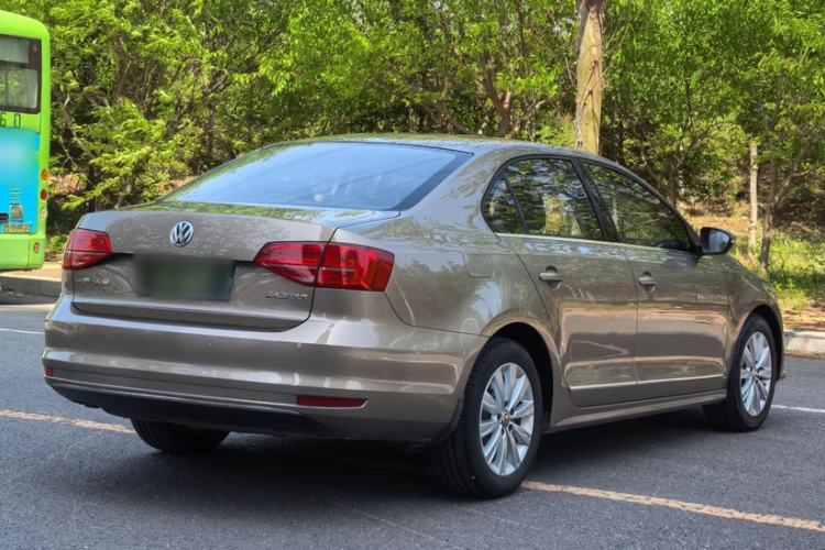Used Volkswagen Sagitar 2015 1.6L Automatic Comfort Model Exterior 1