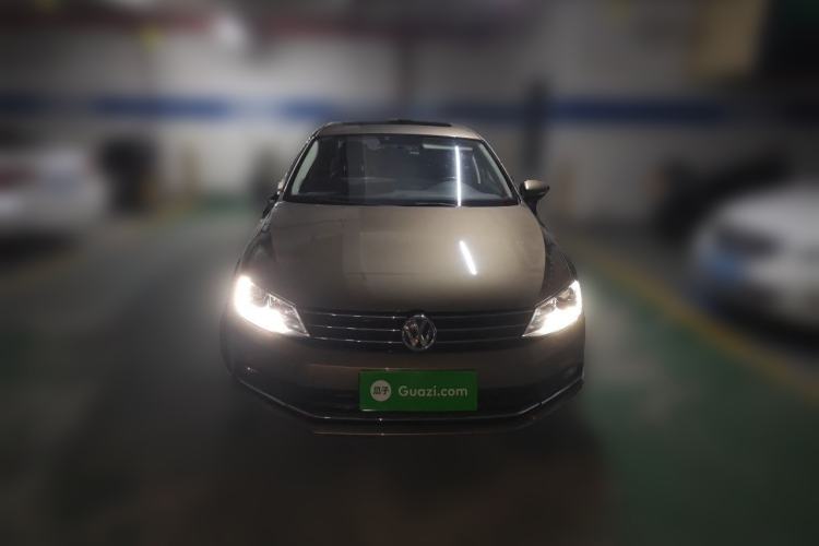Used Volkswagen Sagitar 2015 230TSI Automatic Comfort Version Front